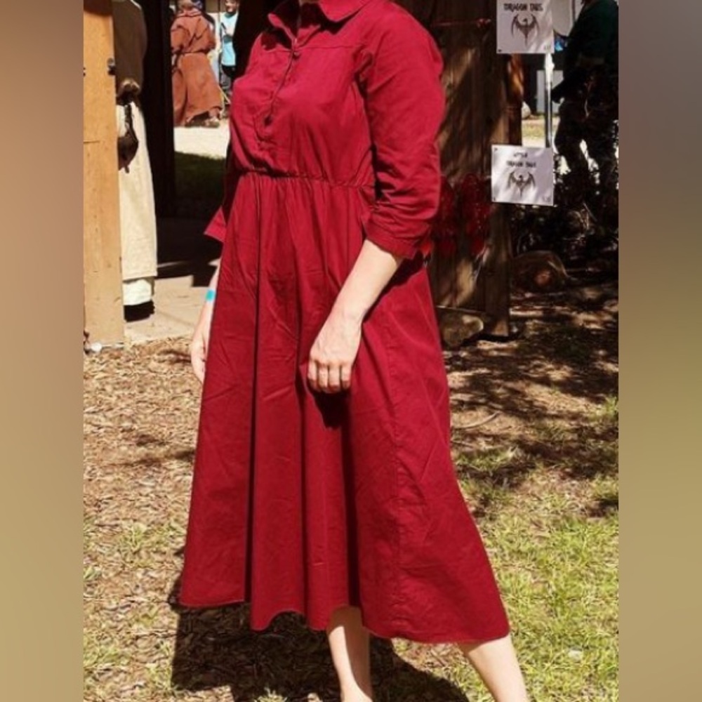 Dresses - Picture 5 of 5